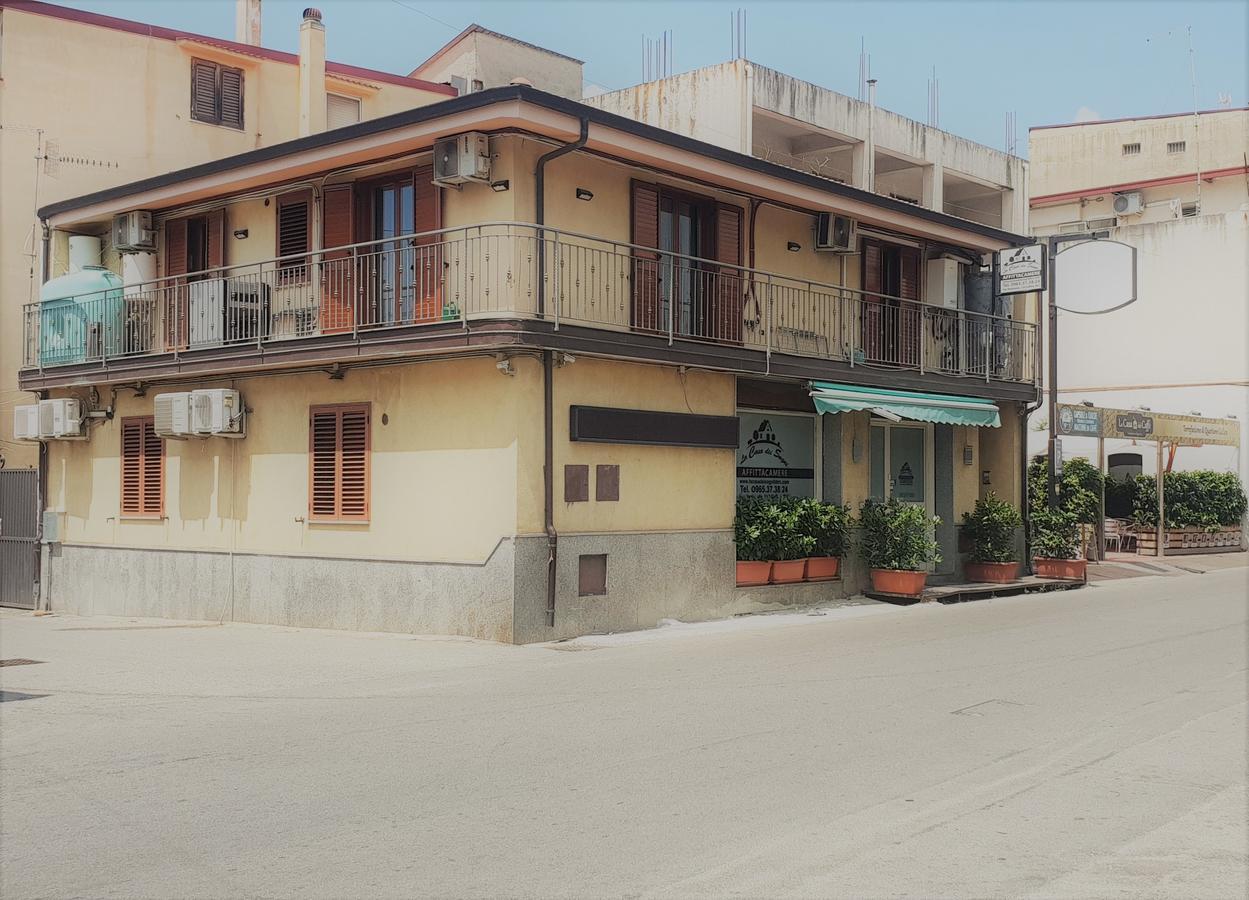 La Casa Dei Sogni Hotel Gallico Bagian luar foto
